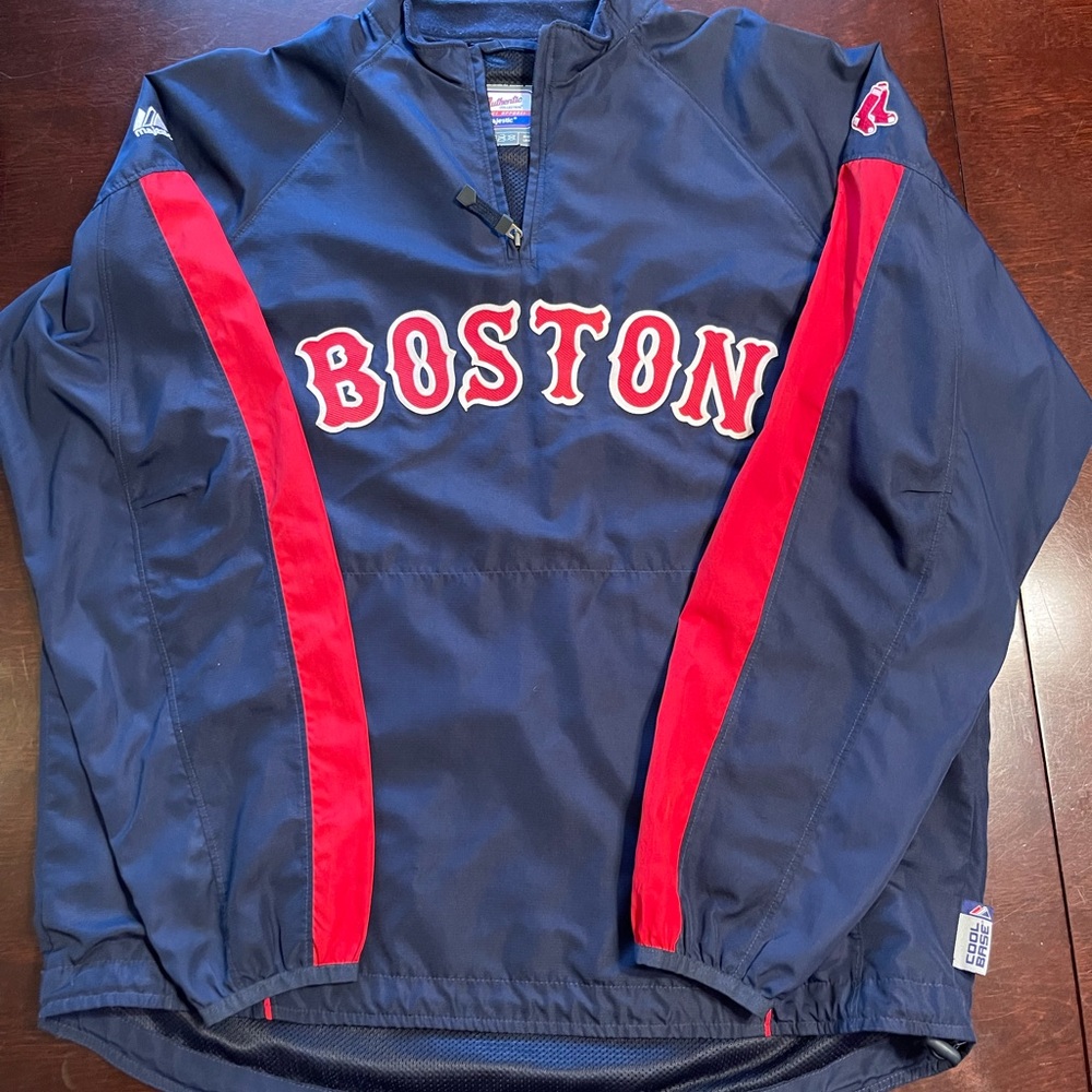 Men’s Majestic light weight Boston Red Sox pull over in size M